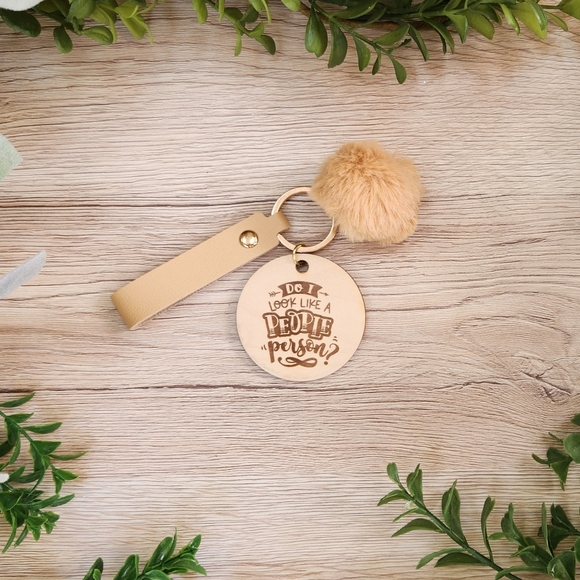 Keychain Wristlet & Puff with Laser Engraved Charm - Picture 4 of 11